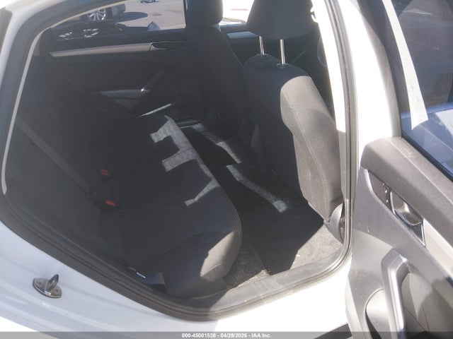 Volkswagen Passat 1.8t S