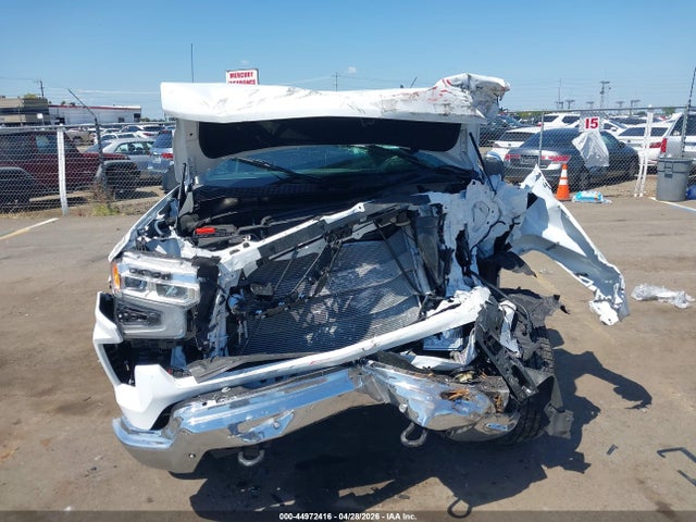 Chevrolet Silverado 1500 4wd  Standard Bed Lt
