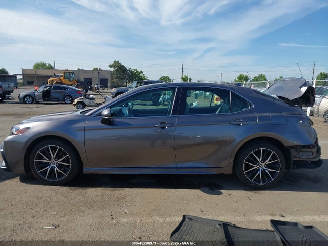 Toyota Camry Se