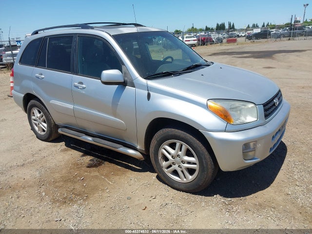 Salvage Toyota RAV4 Image