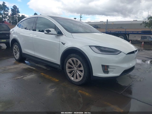 Salvage Tesla Model X Image