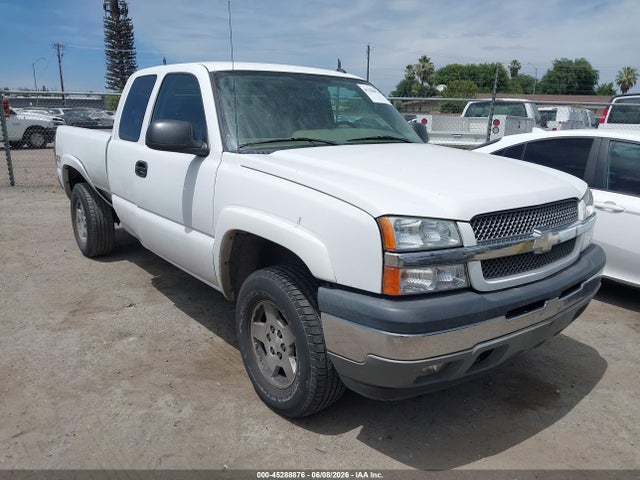 Salvage Chevrolet Silverado 1500 Image