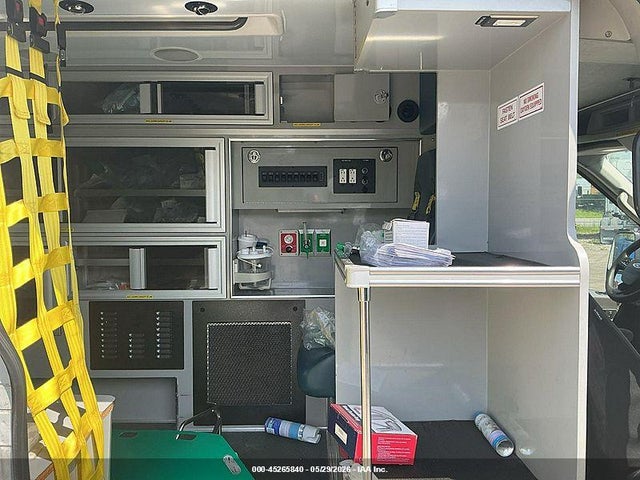 Ford Ambulance Transit 250