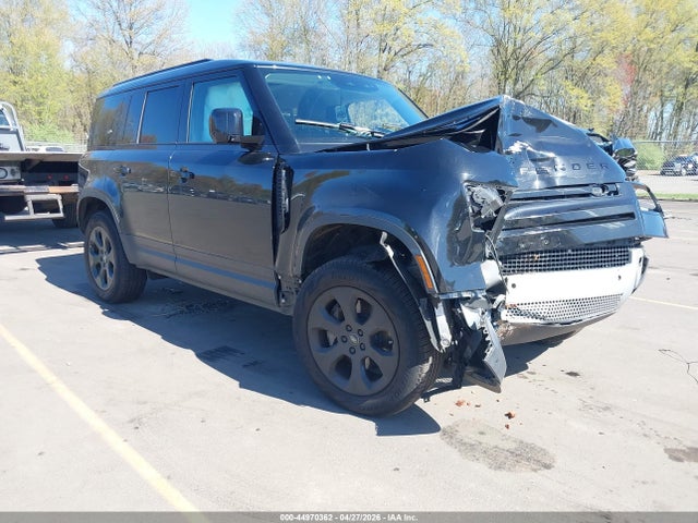 Salvage Land Rover Defender Image
