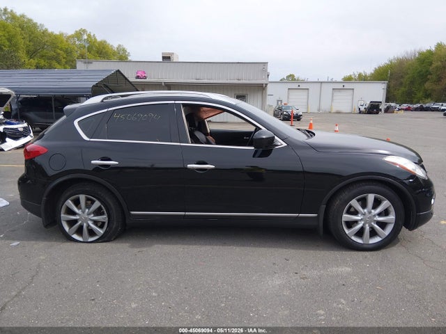 INFINITI Ex Journey