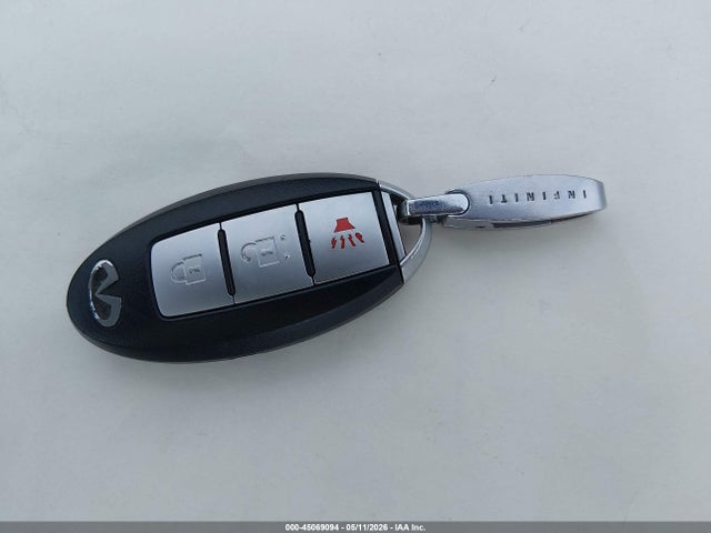 INFINITI Ex Journey