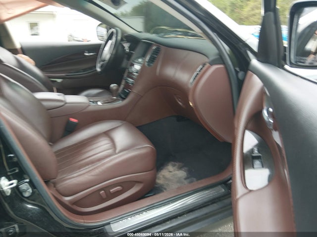 INFINITI Ex Journey