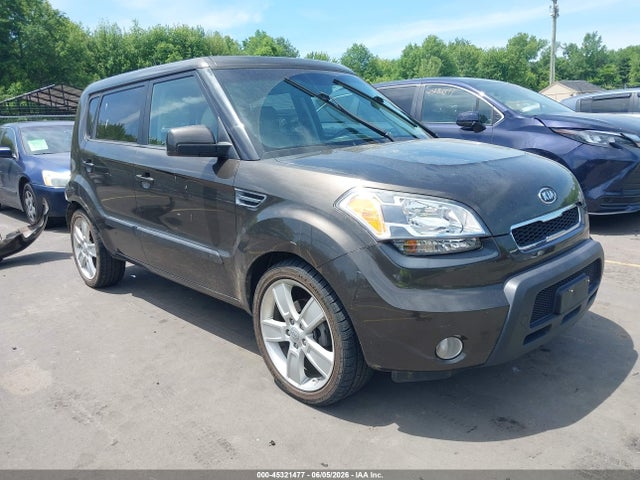 Salvage Kia Soul Image