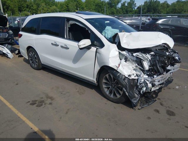 Salvage Honda Odyssey Image