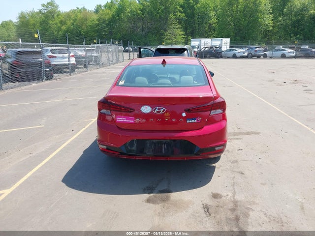 Hyundai ELANTRA Sel