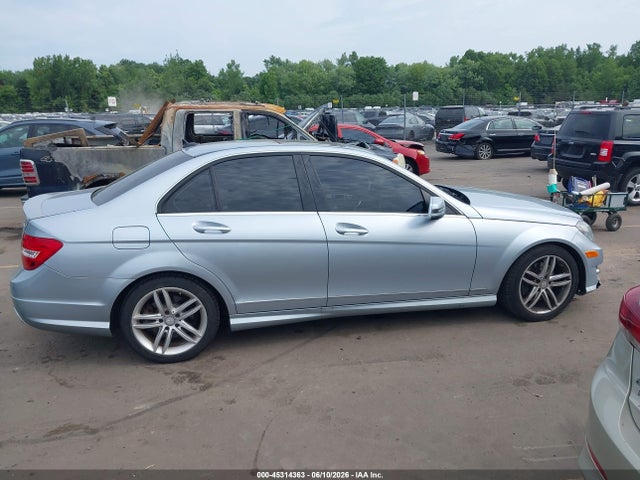 Mercedes-Benz C-Class Sport 4matic
