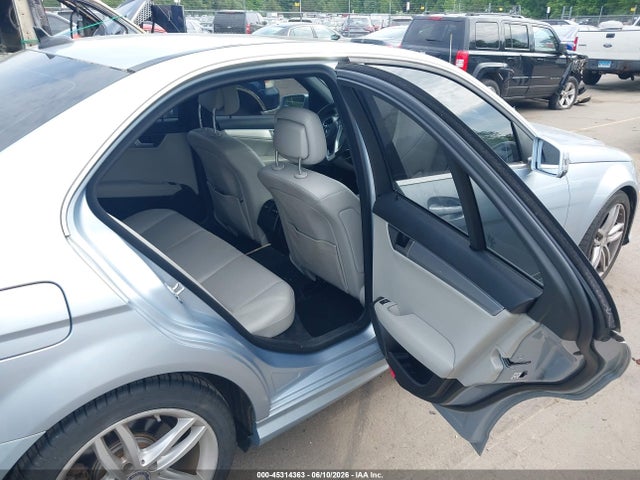 Mercedes-Benz C-Class Sport 4matic