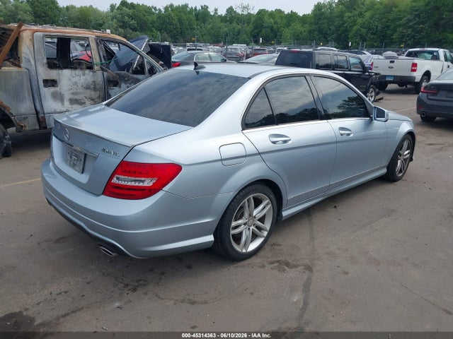 Mercedes-Benz C-Class Sport 4matic