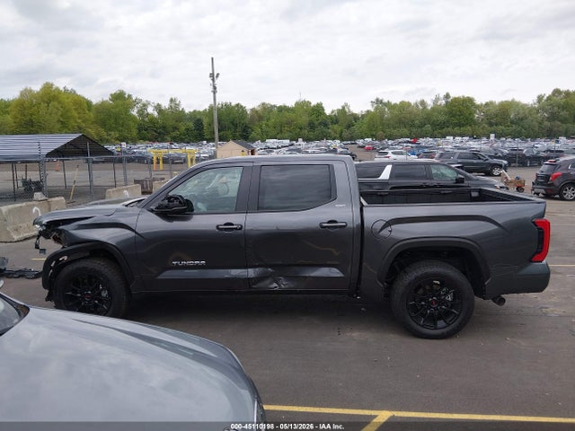 Toyota Tundra Sr5 Crewmax 5.5' Bed