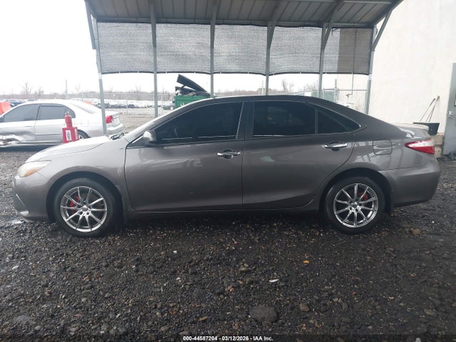 Toyota Camry Se