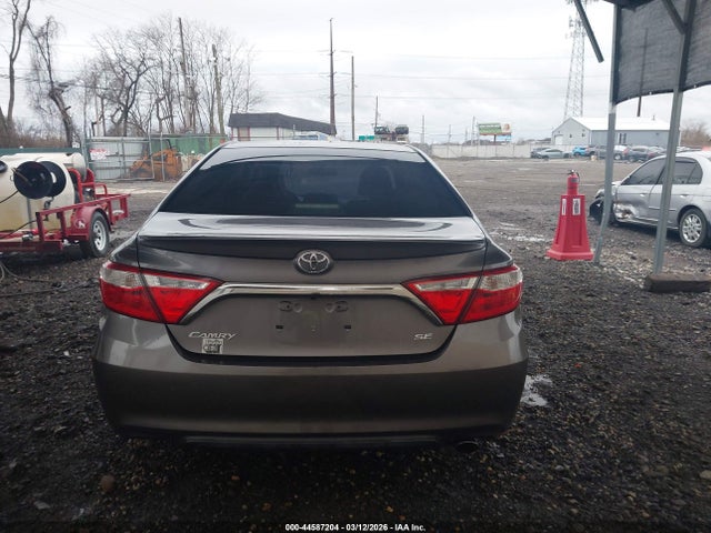 Toyota Camry Se
