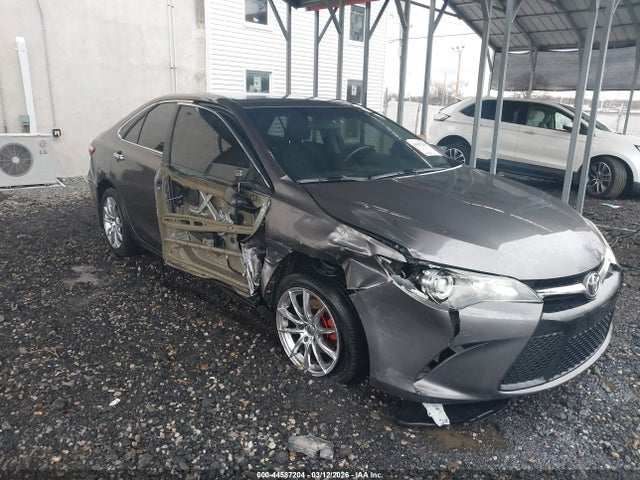 Salvage Toyota Camry Image