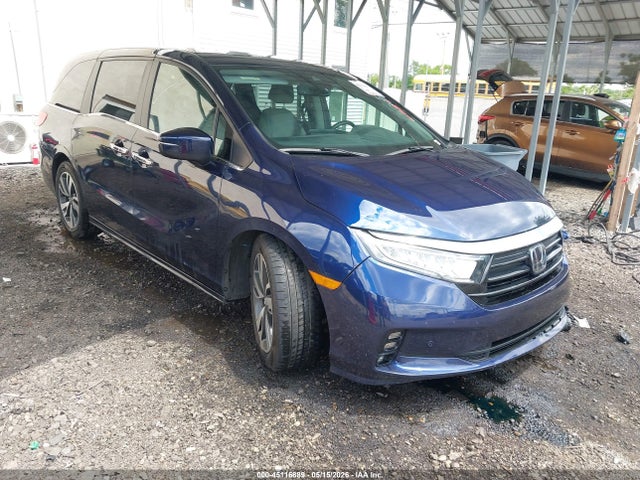 Salvage Honda Odyssey Image