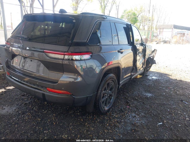 Jeep Grand Cherokee Altitude X 4x4