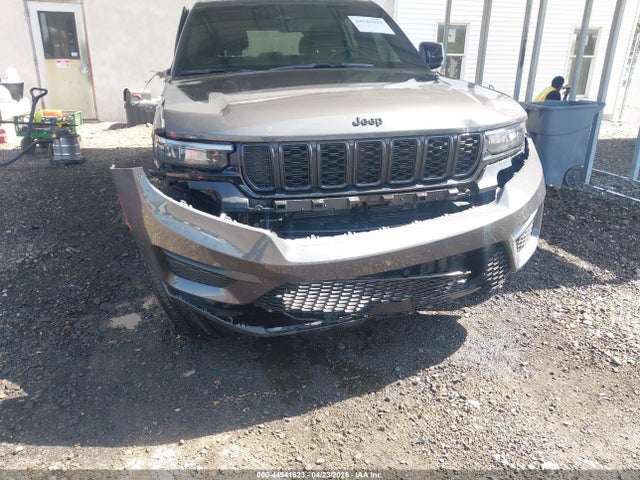 Jeep Grand Cherokee Altitude X 4x4