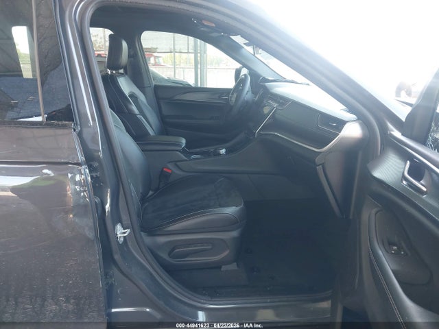Jeep Grand Cherokee Altitude X 4x4