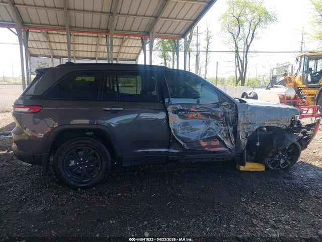 Jeep Grand Cherokee Altitude X 4x4