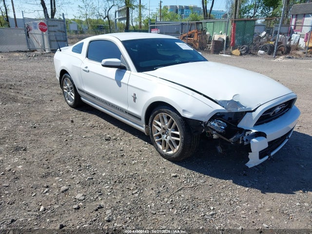 Salvage Ford Mustang Image