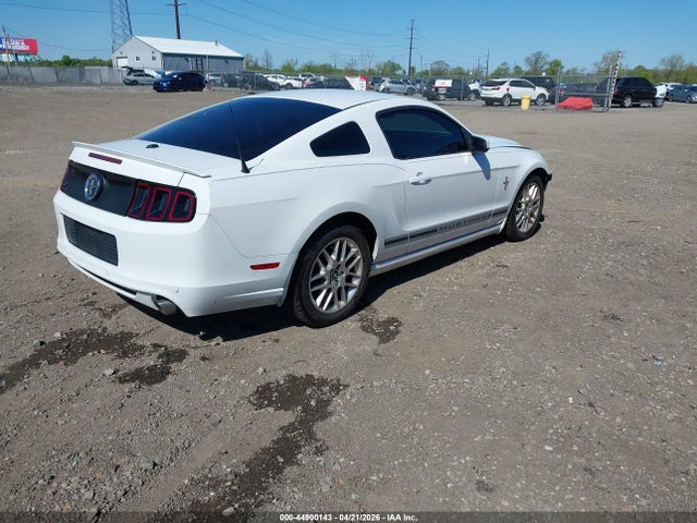 Ford Mustang V6 Premium