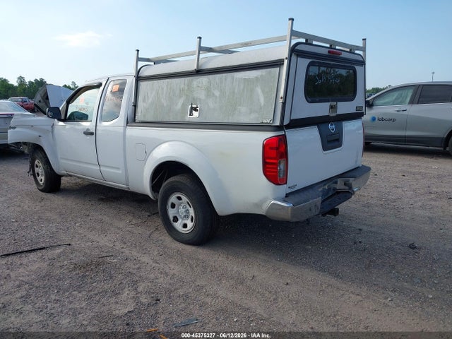 Nissan Frontier S