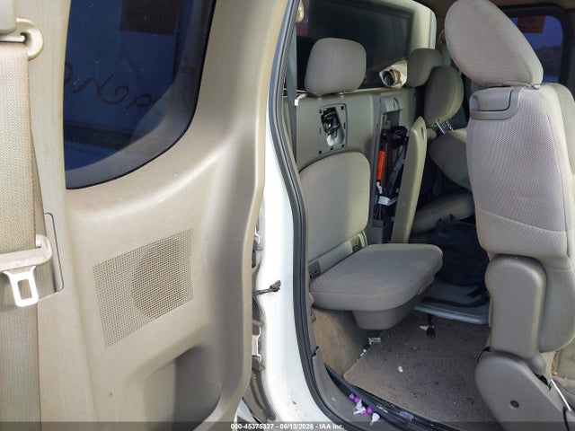 Nissan Frontier S