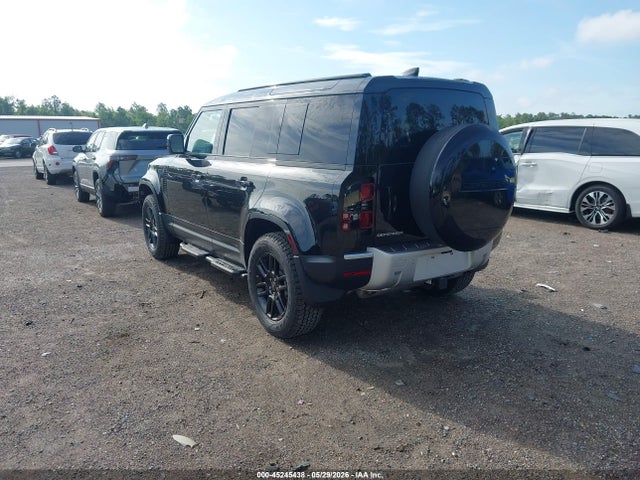 Land Rover Defender 110 P300