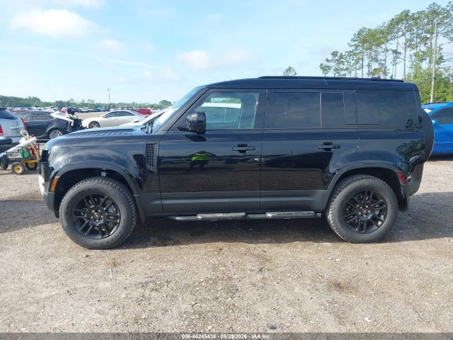 Land Rover Defender 110 P300