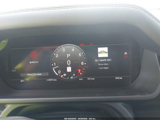 Land Rover Defender 110 P300