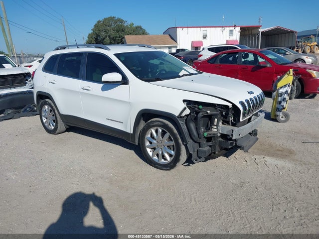 Salvage Jeep Cherokee Image