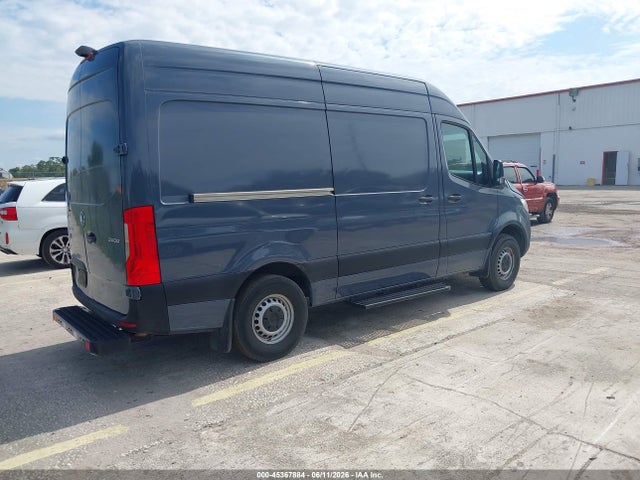 Mercedes-Benz Sprinter 2500 Standard Roof V6