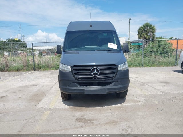 Mercedes-Benz Sprinter 2500 Standard Roof V6