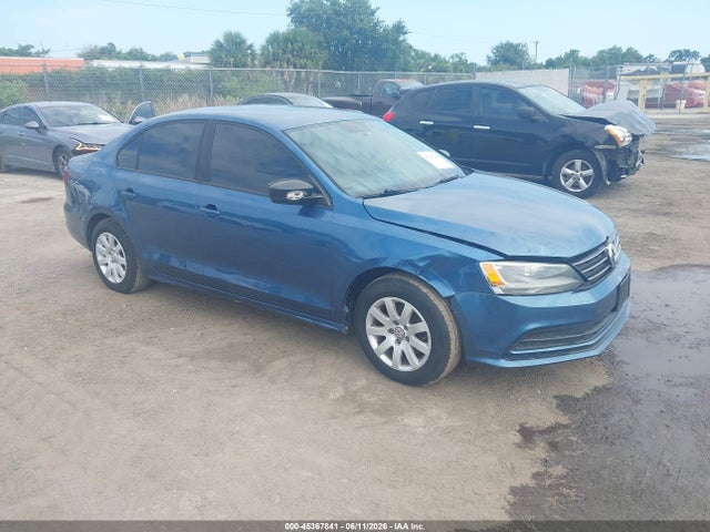 Salvage Volkswagen Jetta Image