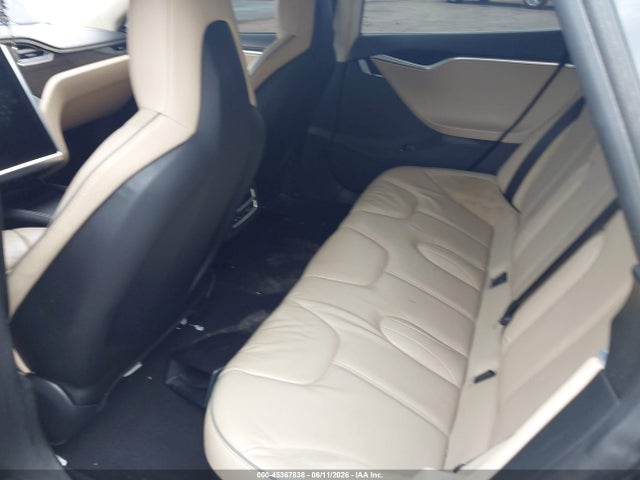Tesla Model S P85