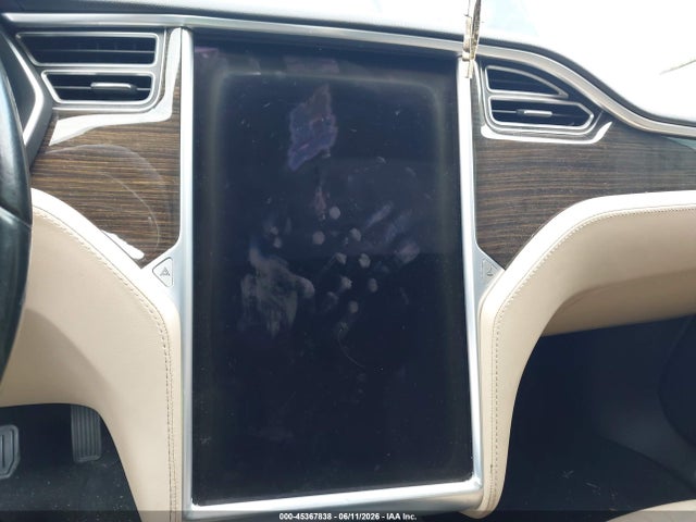 Tesla Model S P85