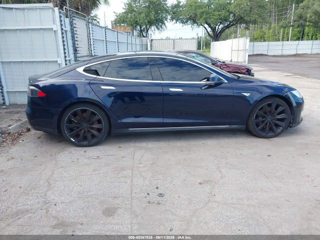 Tesla Model S P85