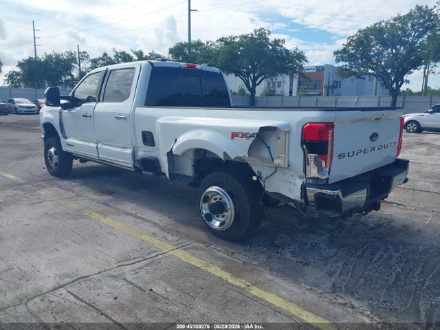Ford F-350 Lariat