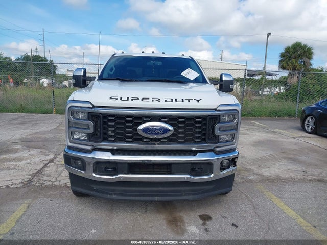 Ford F-350 Lariat