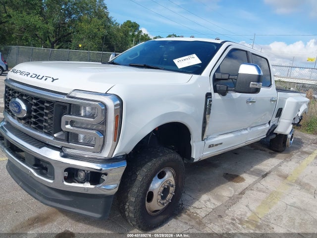 Ford F-350 Lariat