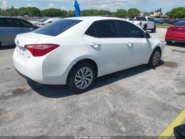 Toyota Corolla Le