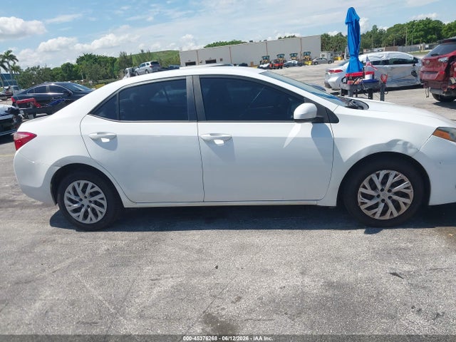 Toyota Corolla Le