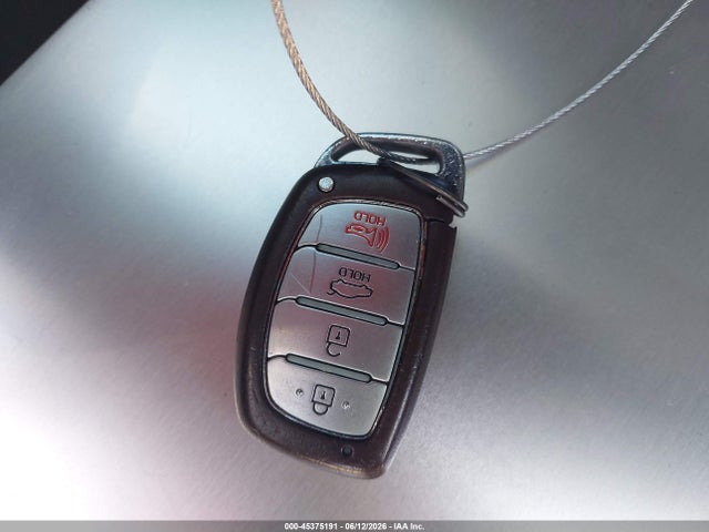 Hyundai ELANTRA Value Edition