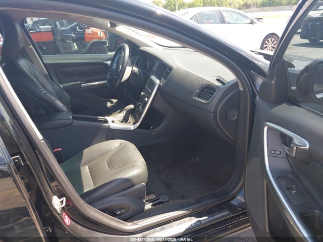 Volvo S60 T5 Premier Plus
