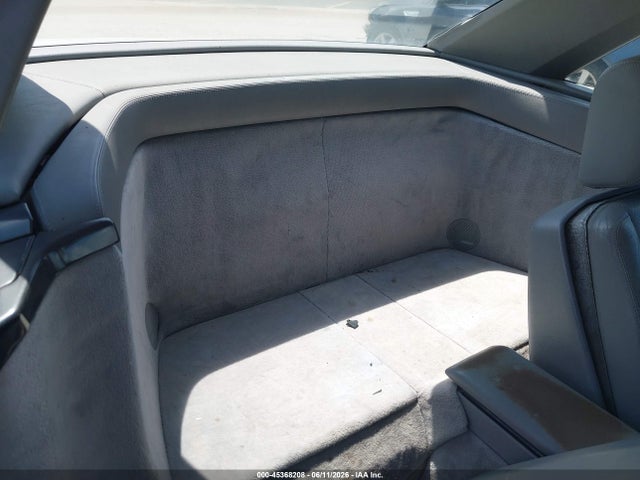Mercedes-Benz S-Class 320