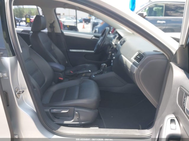 Volkswagen Jetta 2.5l Se