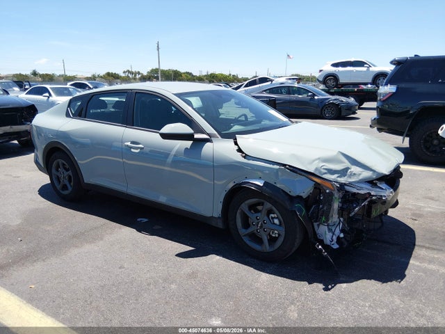 Salvage Kia K4 Image